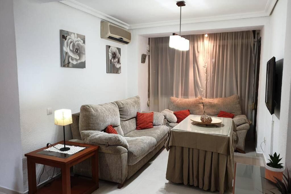 Beautiful And Cozy Apartment In Seville. Exterior photo